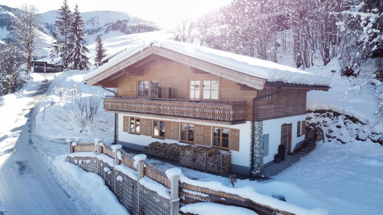 Ski-In & Ski-Out Out Chalet Maria With Amazing Mountain View Мариа-Альм Экстерьер фото